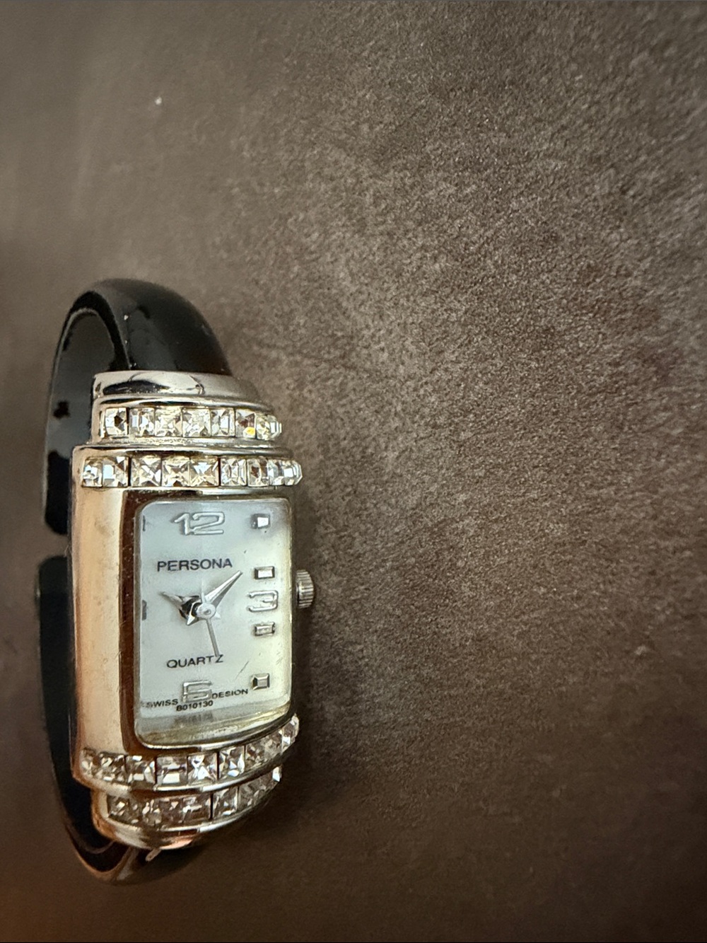 Persona Ladies watch black metal band needs battery